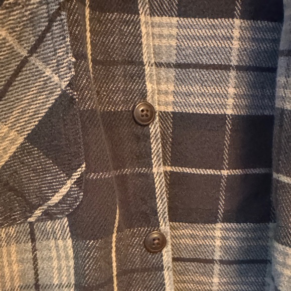 St. John's Bay Green and Gray Flannel Shirt - Picture 4 of 6